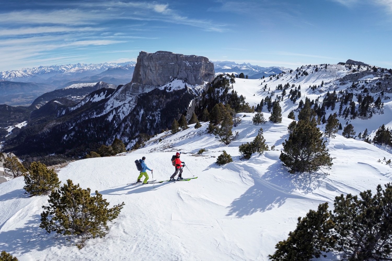 vaujany-ski-resort-isere-france