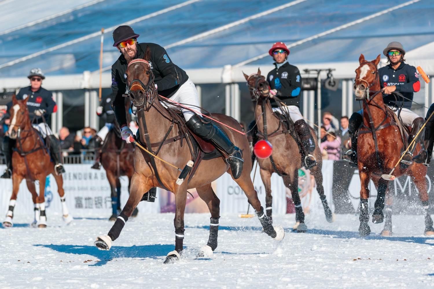 snow-polo-Kitzbühel