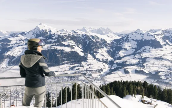 Landschaft Panorama Skigebiet Hahnenkamm Winter Kitzbuhel Austria CREDIT Kitzbuhel Tourismus