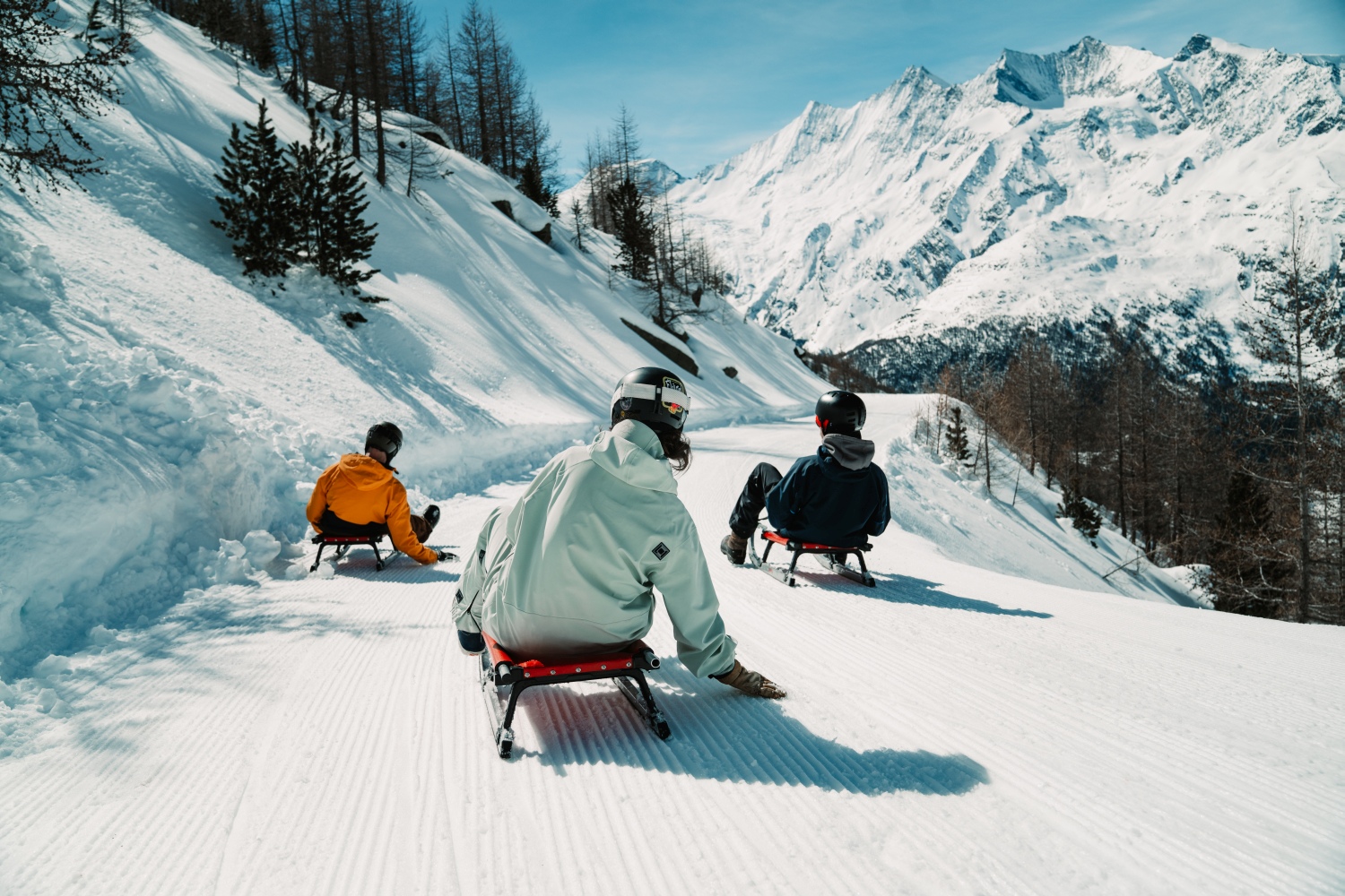 sledging-saas-grund