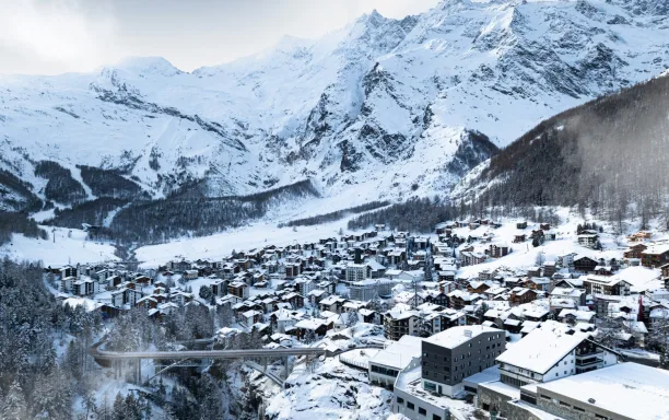 Saas Fee Switzerland CREDIT Saastal Tourismus AG Filme von Draussen